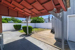 191 Raff Ave, Mineola, NY 11501 - Photo 6