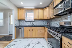 191 Raff Ave, Mineola, NY 11501 - Photo 14
