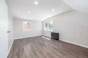 191 Raff Ave, Mineola, NY 11501 - Photo 24