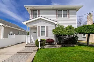2864 Saint Johns Rd, Oceanside, NY 11572 - Photo 2
