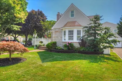 2445 Columbus Avenue, Oceanside, NY 11572 - Photo 40