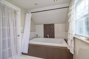 2445 Columbus Ave, Oceanside, NY 11572 - Photo 24