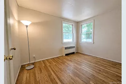 23 Robbins Avenue, Islip, NY 11751 - Photo 8