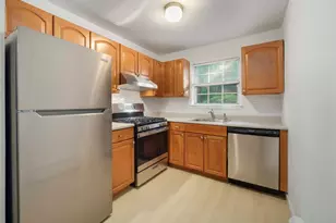 1 Doxbury Ln, Suffern, NY 10901 - Photo 10