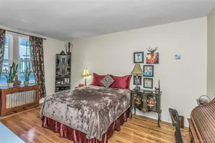 185 Atlantic Ave, Lynbrook, NY 11563 - Photo 10
