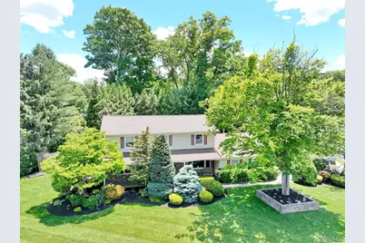 4 Plum Court, Nanuet, NY 10954 - Photo 1