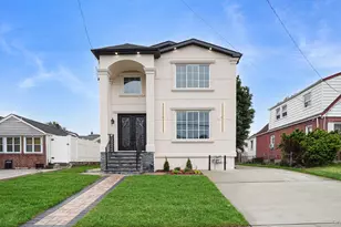 17 Hommell Street S, Valley Stream, NY 11580 - Photo 2
