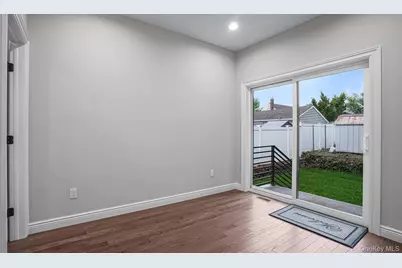 17 Hommell Street S, Valley Stream, NY 11580 - Photo 12