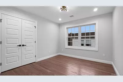 17 Hommell Street S, Valley Stream, NY 11580 - Photo 18