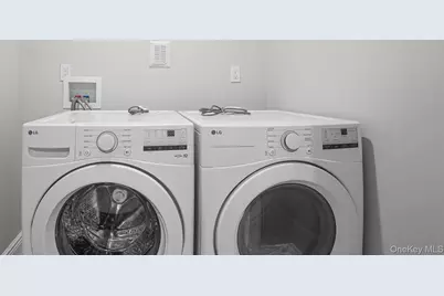 17 Hommell Street S, Valley Stream, NY 11580 - Photo 28