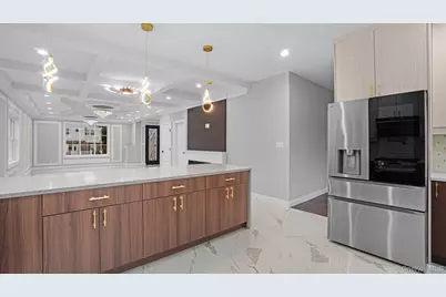 17 Hommell Street S, Valley Stream, NY 11580 - Photo 12