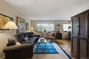 100 Diplomat Dr, Mount Kisco, NY 10549 - Photo 8