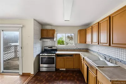 19 Liberty Avenue, Selden, NY 11784 - Photo 12
