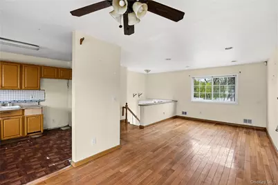 19 Liberty Avenue, Selden, NY 11784 - Photo 10