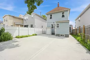 114-17 159th St, Rochdale, NY 11434 - Photo 4