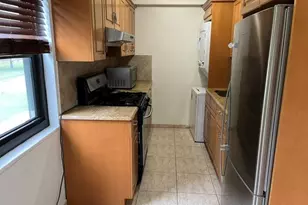 17-73 166th St, Whitestone, NY 11357 - Photo 4