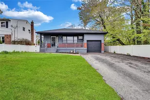 66 Phelps Ln, North Babylon, NY 11703 - Photo 4