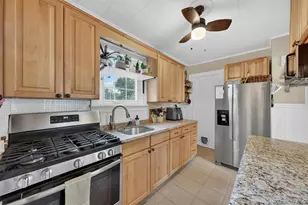 18 Ellis Ave, Newburgh, NY 12550 - Photo 12
