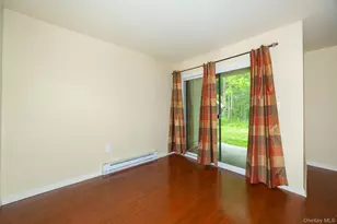 19 Scarborough Ln, Wappingers Falls, NY 12590 - Photo 6