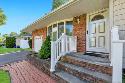 13 Fruitwood Lane, Commack, NY 11725 - Photo 2