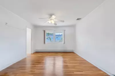 13 Fruitwood Lane, Commack, NY 11725 - Photo 4