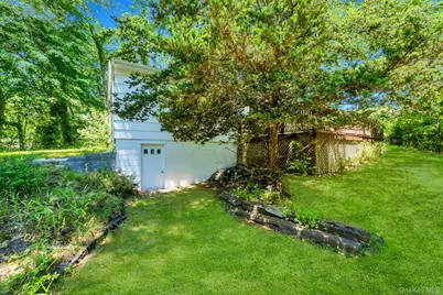 64 Cove Hollow Road, East Hampton, NY 11937 - Photo 32