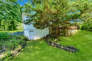 64 Cove Hollow Rd, East Hampton, NY 11937 - Photo 32