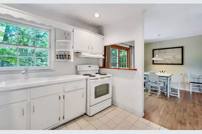 64 Cove Hollow Road, East Hampton, NY 11937 - Photo 10