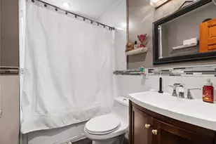 [Address not provided], Bronx, NY 10466 - Photo 4