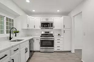 273 Carrollwood Dr, Tarrytown, NY 10591 - Photo 14