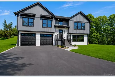 4 Corine Drive, Poughkeepsie, NY 12601 - Photo 2