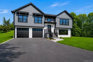 4 Corine Dr, Poughkeepsie, NY 12601 - Photo 2