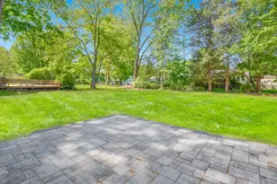 10 Rowley Rd, Poughkeepsie, NY 12601 - Photo 16