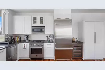 640 W 237th Street #9C, Bronx, NY 10463 - Photo 6