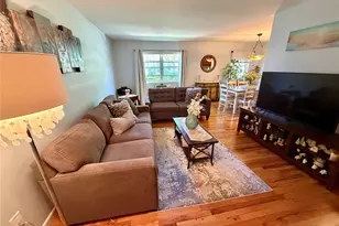 328 Lakeland Ave, Sayville, NY 11782 - Photo 4