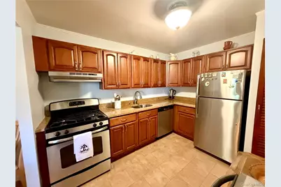 328 Lakeland Avenue #1A, Sayville, NY 11782 - Photo 8