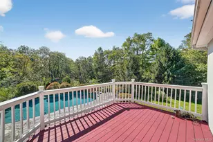 986 Cliff Ave, Yorktown Heights, NY 10598 - Photo 18