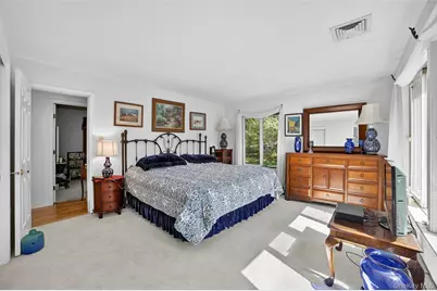 986 Cliff Avenue, Yorktown Heights, NY 10598 - Photo 24