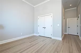 100 Garvies Point Rd, Glen Cove, NY 11542 - Photo 14