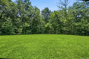 1330 Ridge Rd, Syosset, NY 11791 - Photo 42
