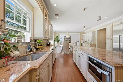 1330 Ridge Road, Syosset, NY 11791 - Photo 18