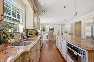 1330 Ridge Rd, Syosset, NY 11791 - Photo 18
