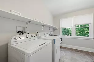 1330 Ridge Rd, Syosset, NY 11791 - Photo 36