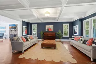 1330 Ridge Rd, Syosset, NY 11791 - Photo 10