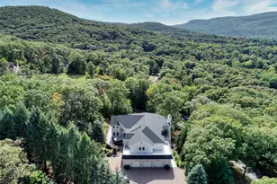 12 Parks Wood Dr, Cornwall, NY 12518 - Photo 2