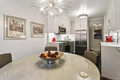 250 Bronxville Road #3I, Bronxville, NY 10708 - Photo 6