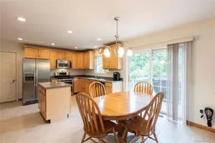 46 Wildflower Ridge, Poughkeepsie, NY 12603 - Photo 14