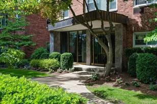 100 Dehaven Dr, Yonkers, NY 10703 - Photo 4