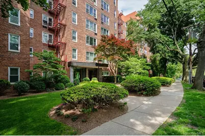 100 Dehaven Drive #512, Yonkers, NY 10703 - Photo 24