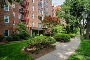 100 Dehaven Dr, Yonkers, NY 10703 - Photo 24